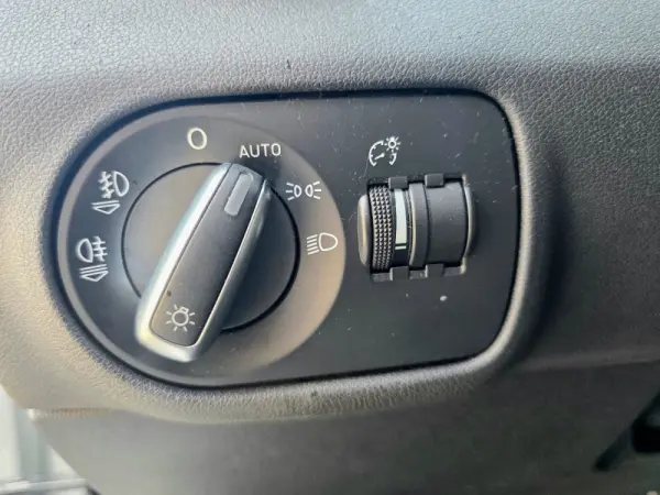 Audi A1 1.6 TDI S-line 20