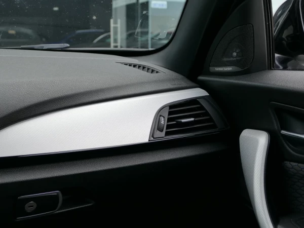 BMW 220 d Cabrio Pack M Auto 43