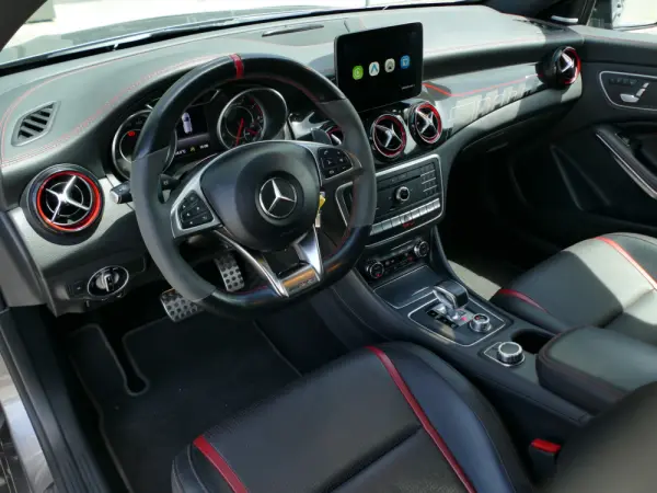 Mercedes-Benz CLA 45 AMG Shooting Brake 4-Matic 29