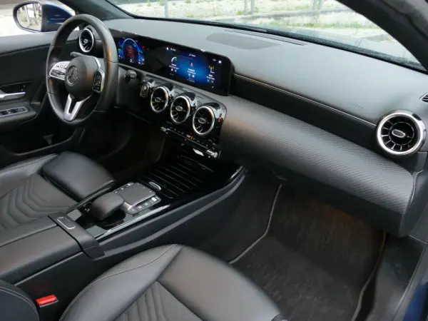 Mercedes-Benz A 250 e Style Plus 26
