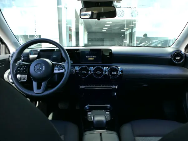 Mercedes-Benz A 250 Limousine e Style Plus 36