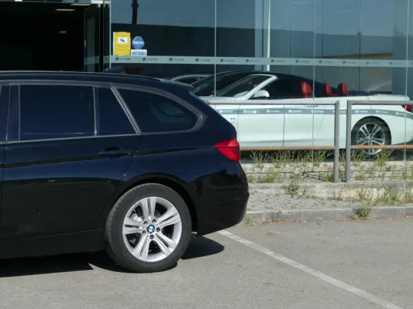 BMW 318 d Line Sport 16