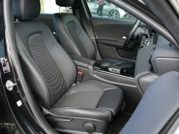 Mercedes-Benz A 250 e Style Plus 26