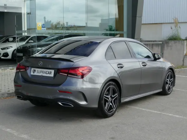 Mercedes-Benz A 180 Limousine d AMG Line Aut. 4
