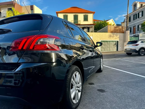 Peugeot 308 1.5 BlueHDi Style 16
