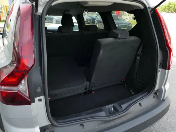 Dacia Jogger 1.0 ECO-G Expression 7L Bi-Fuel 13
