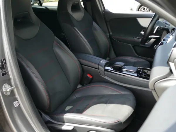Mercedes-Benz A 180 d AMG Line Aut. 29