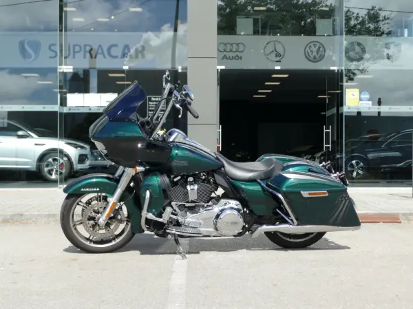 Harley-Davidson FL FLTRK ROAD GLIDE LIMITED 8