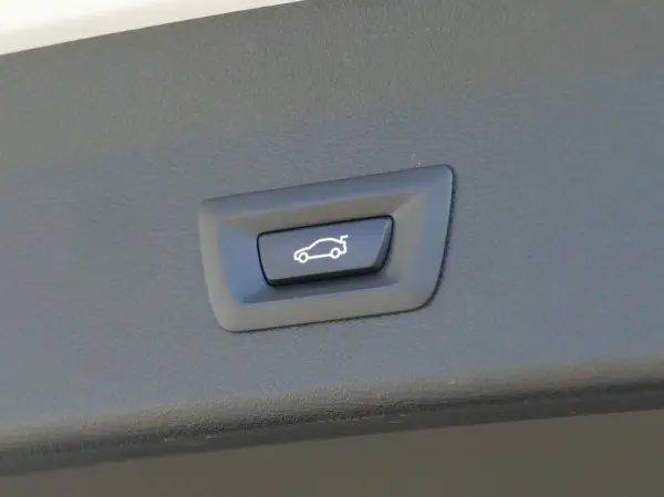BMW X1 16 d sDrive Advantage 12