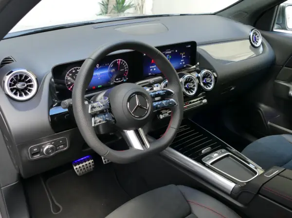 Mercedes-Benz GLA 250 e AMG Line 25