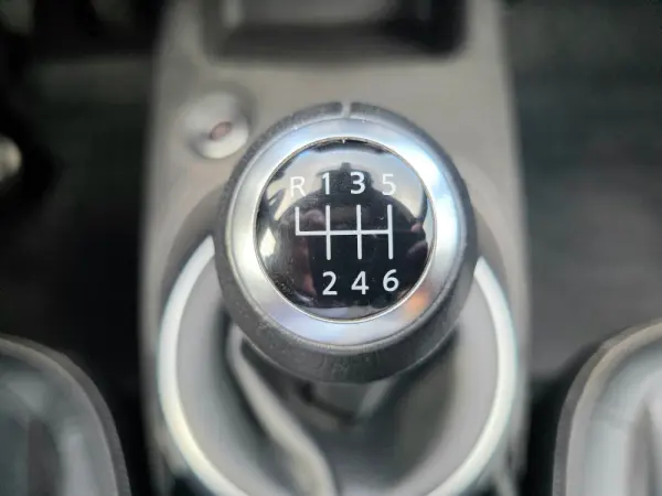 Nissan Juke 1.0 DIG-T N-Design C.Two Tone S. 27