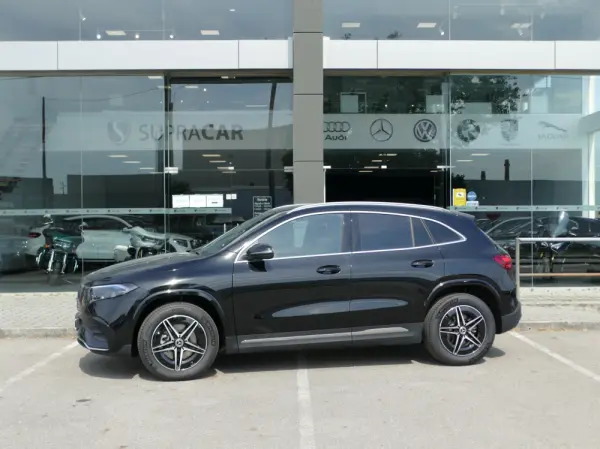 Mercedes-Benz EQA 250+ AMG Line 42