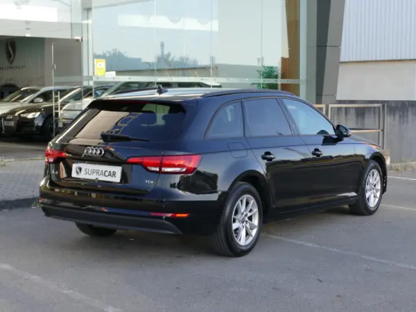 Audi A4 Avant 2.0 TDI 3