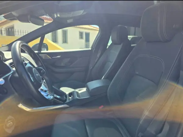 Jaguar I-Pace EV400 R-Dynamic SE AWD 13