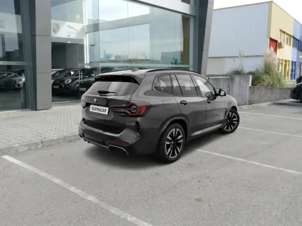 BMW iX3 M Sport Inspiring 2