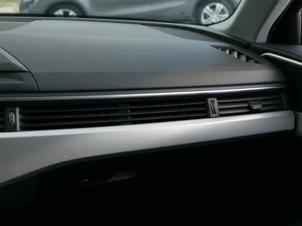 Audi A4 Avant 2.0 TDI Advance 36