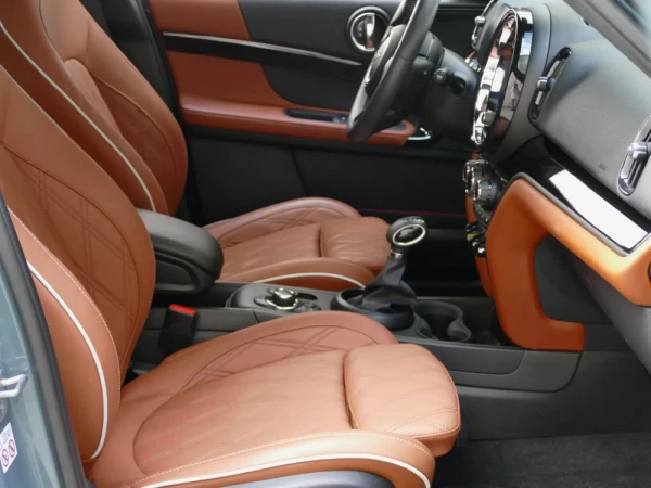 MINI Countryman Cooper SE ALL4 Classic Auto 29