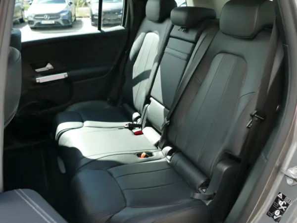 Mercedes-Benz EQB 250 Progressive 30