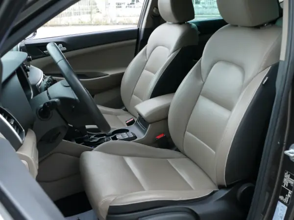 Hyundai Tucson 1.6 CRDi Premium DCT 26