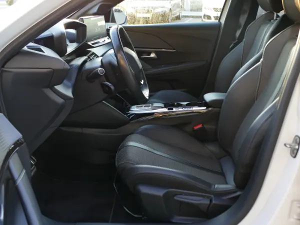 Peugeot e-208 50 kWh GT 25