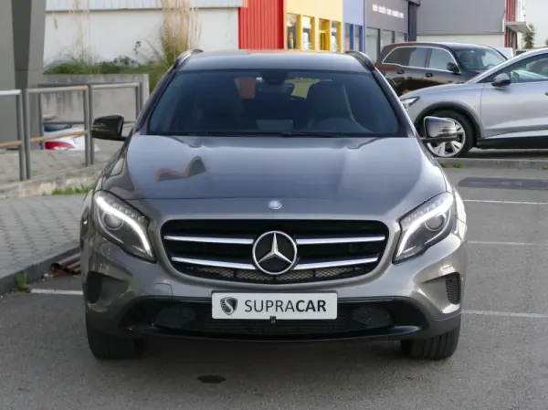 Mercedes-Benz GLA 220 d Urban 2