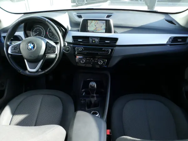 BMW X1 16 d sDrive Advantage 39