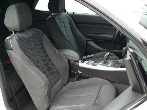 BMW 220 d Cabrio Pack M Auto 36