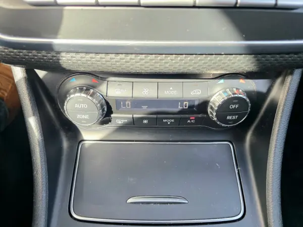 Mercedes-Benz A 180 d Urban 26