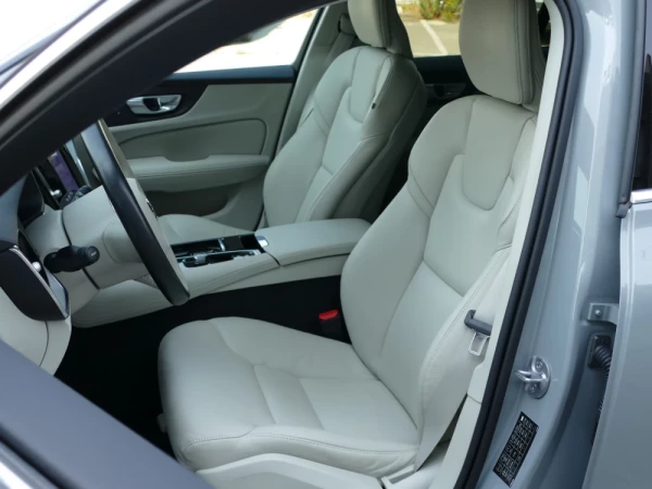 Volvo V60 2.0 T6 AWD TE Core 24