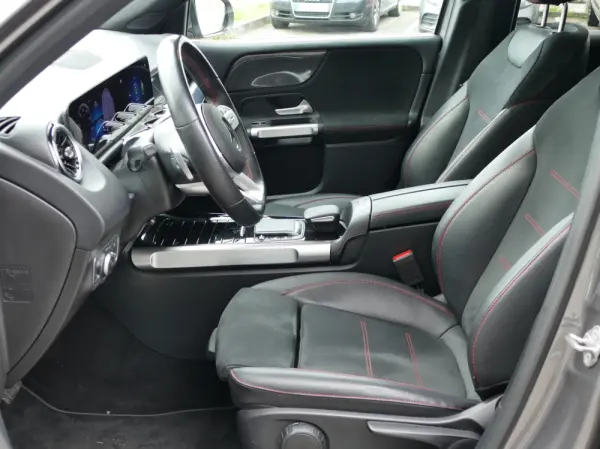 Mercedes-Benz GLB 180 d AMG Line 28