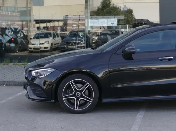 Mercedes-Benz CLA 250 e Shooting Brake AMG Line 17