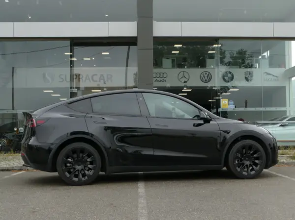 Tesla Model Y Tração Traseira 17