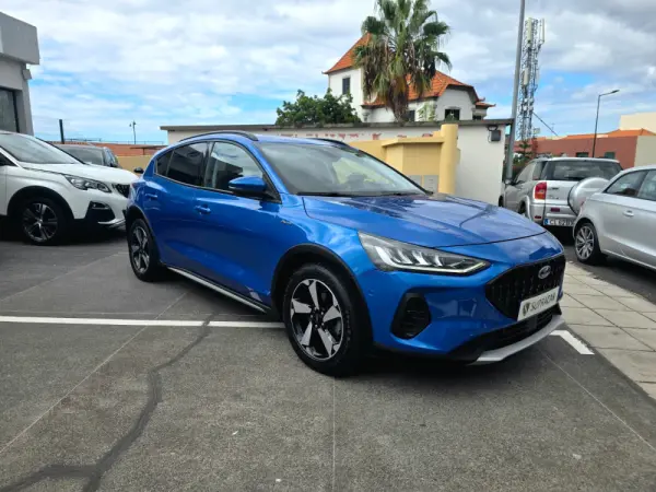 Ford Focus 1.0 EcoBoost MHEV Connected 3