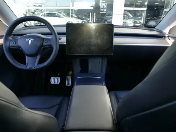 Tesla Model Y Performance Tração Integral 37