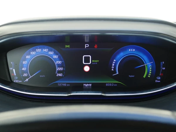 Peugeot 3008 1.6 Hybrid Allure e-EAT8 16