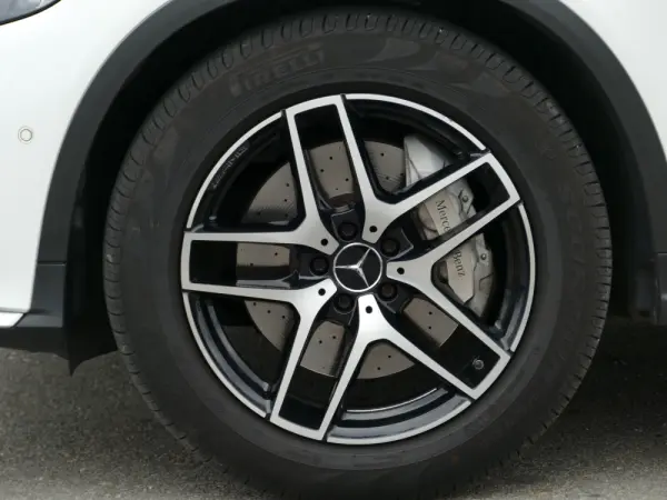 Mercedes-Benz GLC 220 d 4Matic 9G-TRONIC AMG Line 7