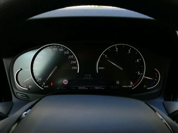 BMW 318 d Touring Corporate Edition 11