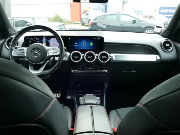 Mercedes-Benz GLB 180 d AMG Line 38