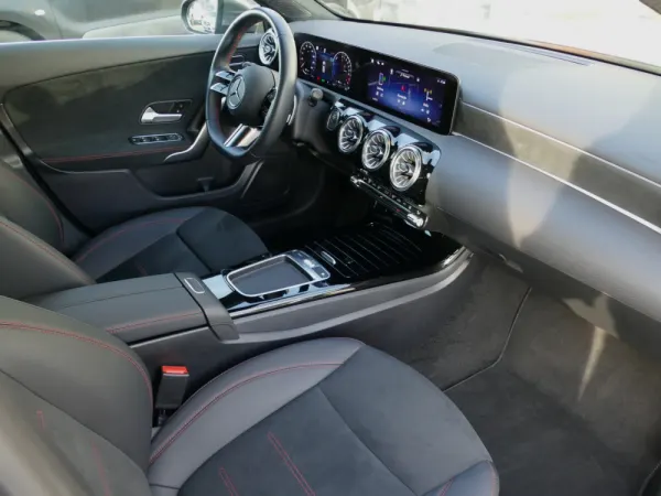 Mercedes-Benz A 250 e 30
