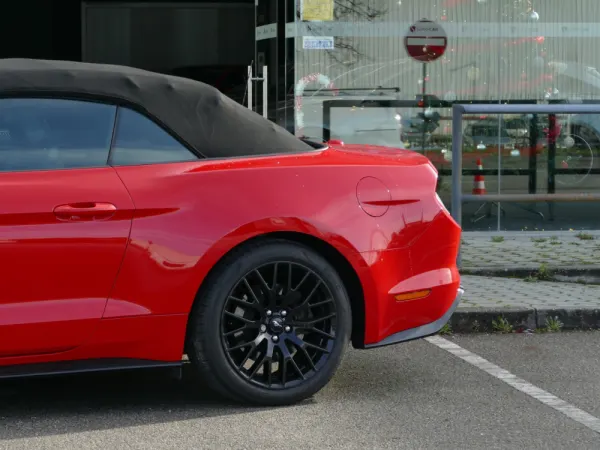 Ford Mustang 2.3i EcoBoost Aut. 12