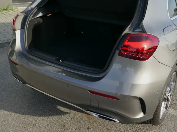 Mercedes-Benz A 250 e 5