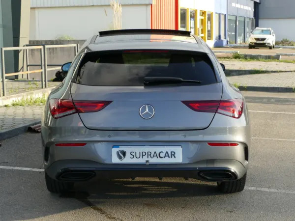 Mercedes-Benz CLA 250 e Shooting Brake AMG Line 5