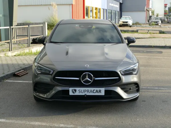 Mercedes-Benz CLA 250 e Shooting Brake AMG Line 2