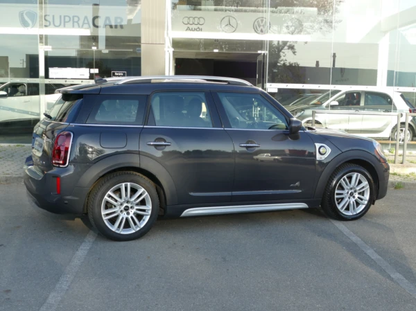 MINI Countryman Cooper SE ALL4 Auto 15