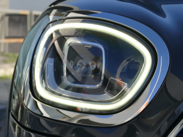 MINI Countryman Cooper SE ALL4 Auto 11