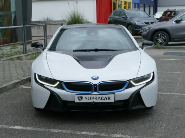 BMW i8 Standard 2