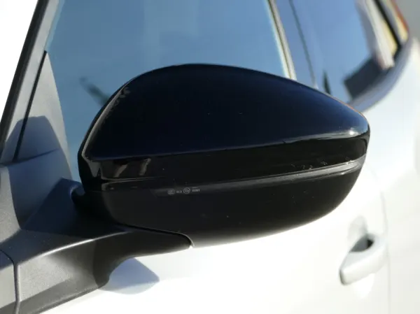 Peugeot 2008 1.2 PureTech Allure EAT8 8