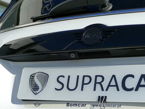 MINI Countryman One D Auto 13