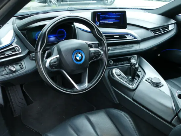 BMW i8 Standard 27