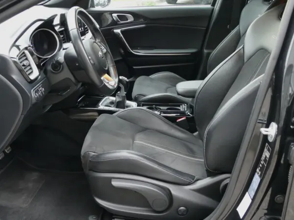 Kia Ceed 1.0 T-GDI GT Line 25